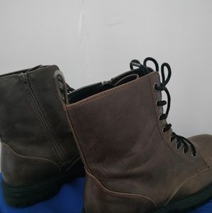 Very gently used:Women's brown combat boots, 9.5